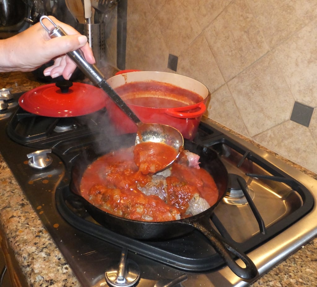 Pour Marinara Sauce over the meat. 