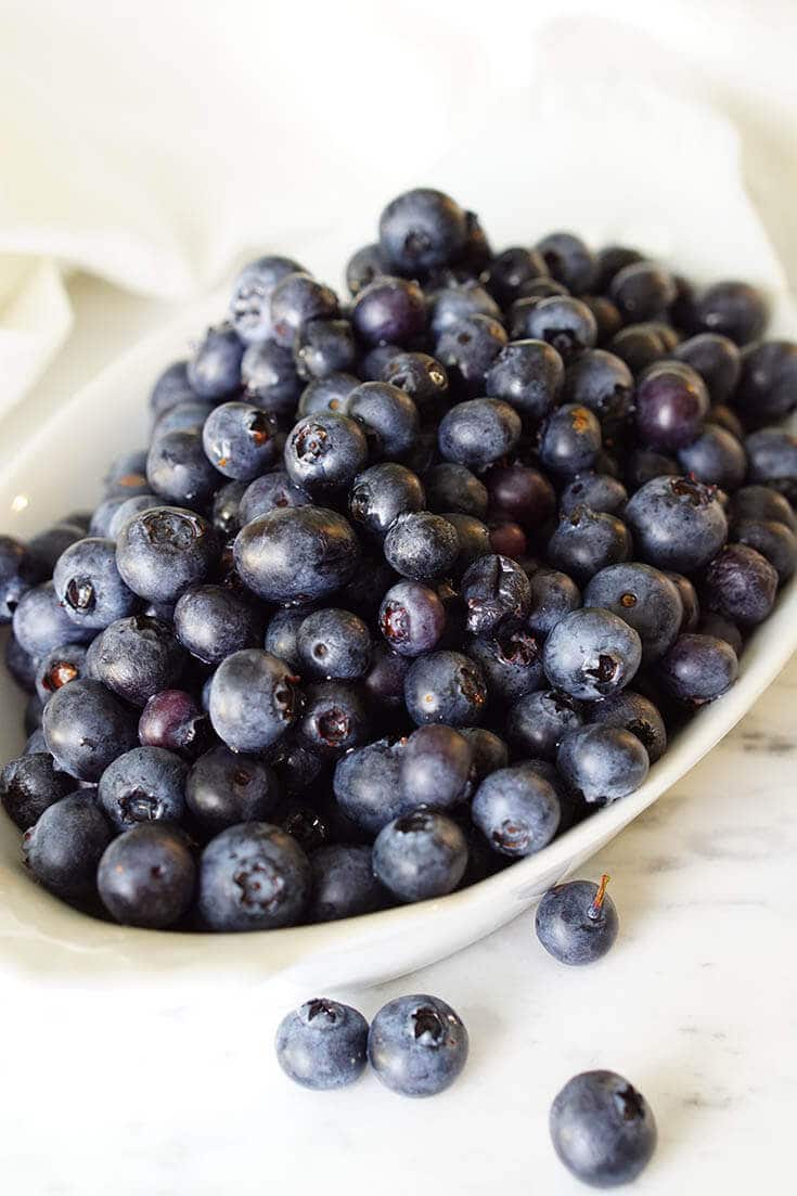 Blueberries in bowl.