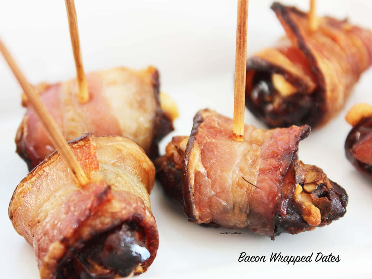 #BaconWrappedDates - Here's an easy holiday appetizer ready in just minutes! #EasyAppetizer #BowlMeOver