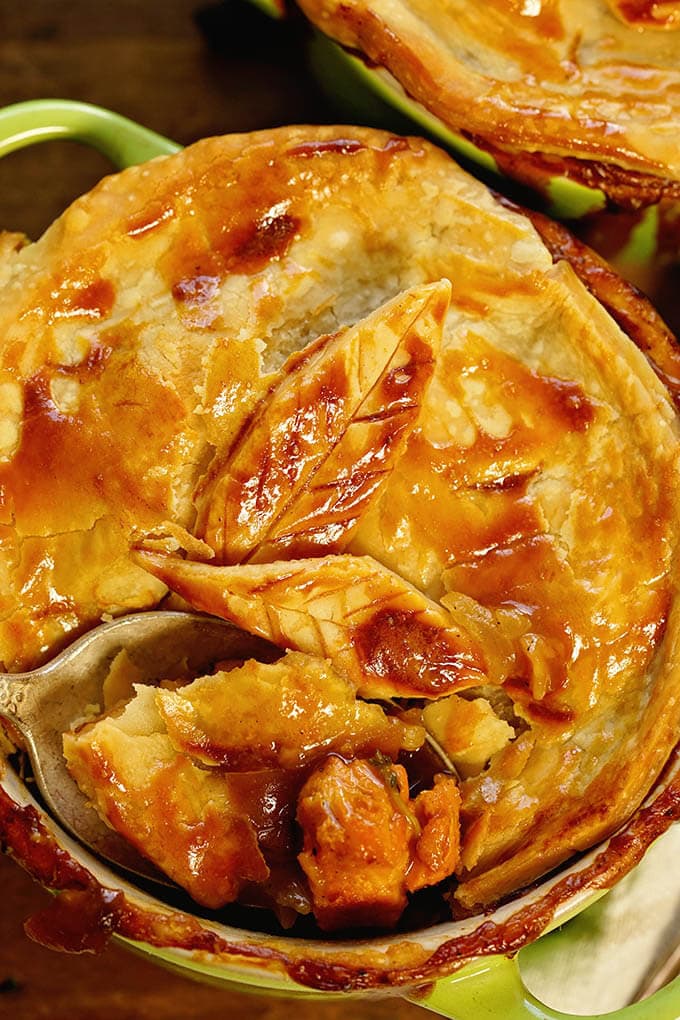 Easy Turkey Pot Pie Recipe from Leftovers! - Bowl Me Over