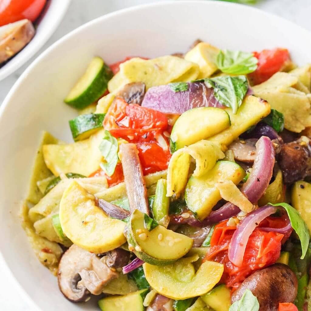 Easy Vegetable Pasta Primavera Recipe - Bowl Me Over