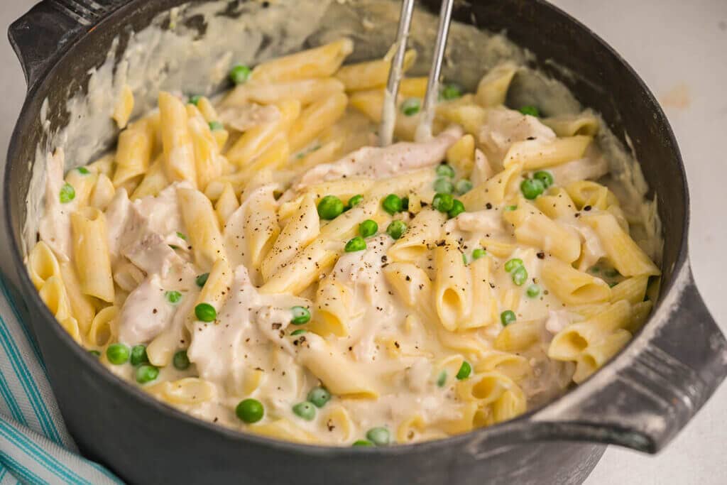 One Pot Chicken Alfredo With Peas Bowl Me Over 8206