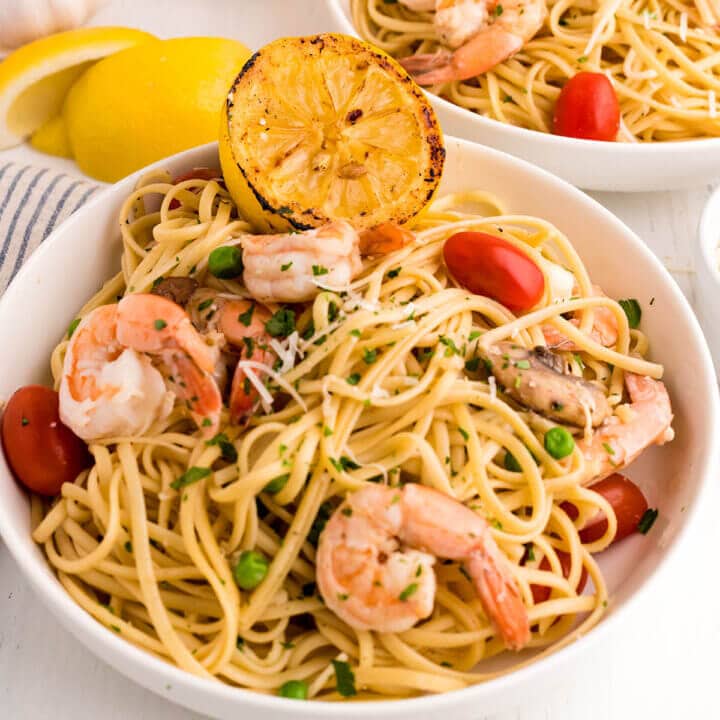 Easy Shrimp Scampi loaded with Pasta and Vegetables - Bowl Me Over