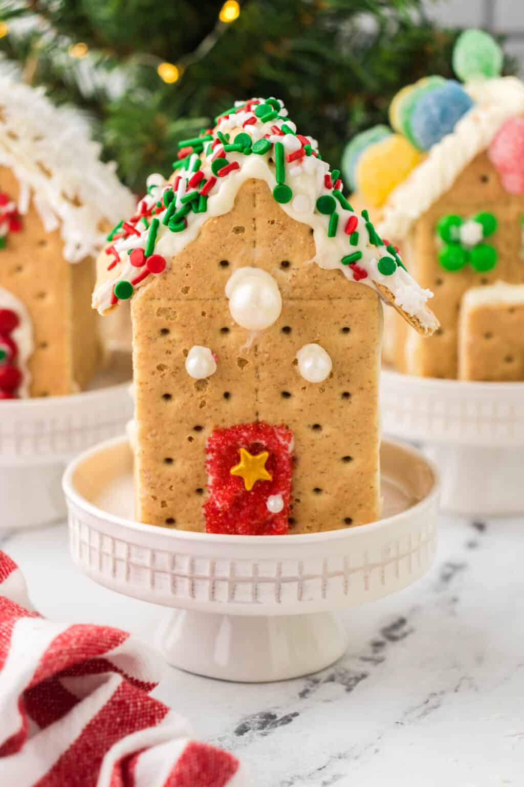 graham-crackers-gingerbread-houses-bowl-me-over