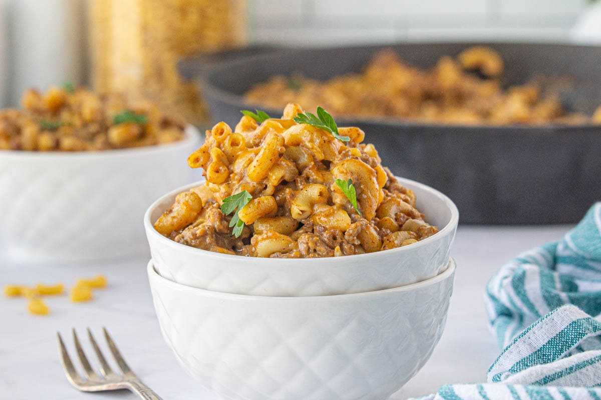 Cheesy beef macaroni pasta in a bowl.