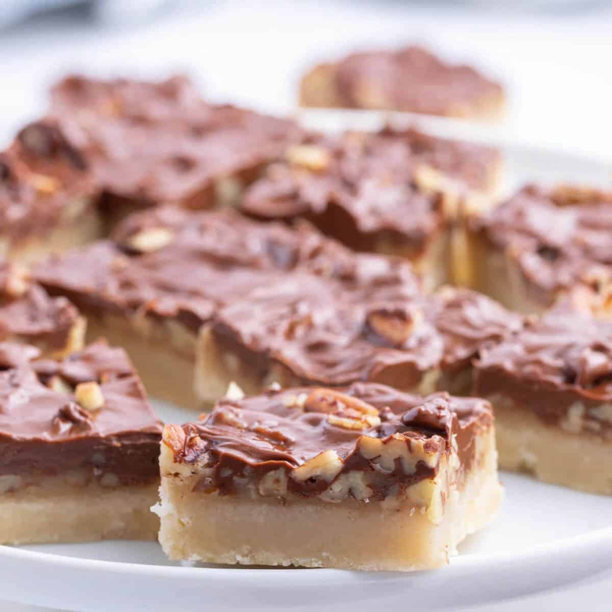 Turtle Caramel Bars on a platter.