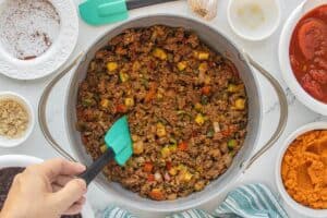 Ground turkey and vegetables saut&eacute;ed with chili powder, smoked paprika, and dry mustard.